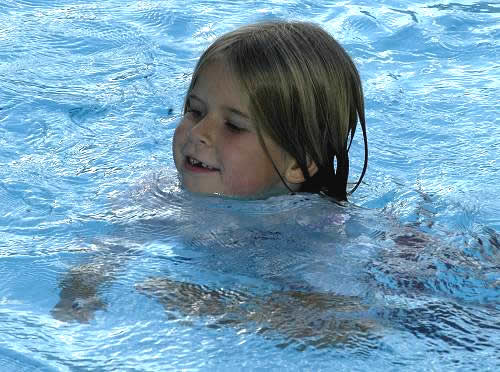 Schwimmschule in Hotel Hannigalp Gr�chen